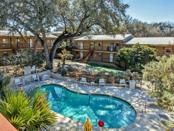 South Central Austin Apartments, Apartments in South Central Austin, Austin Apartments, 78704, ATX