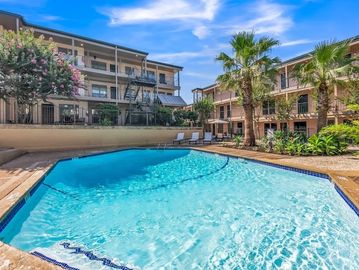 Southeast Austin Apartments, Austin Apartments, Apartments on UT Shuttle, South Austin Apartments