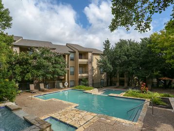 Southeast Austin Apartments, Austin Apartments, Apartments on UT Shuttle, UT Shuttle Apartments