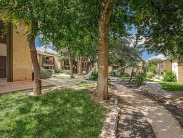 South Central Austin Apartments, Apartments in South Central Austin, Austin Apartments, 78704, ATX