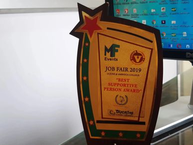 Award plaque for best supportive person at Job Fair 2019.