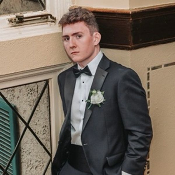 Robert Frazier is Reverend John Hale in The Crucible.