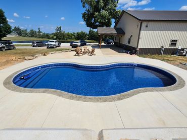 18x36 Blue Lagoon
Full End Steps
Stamped Concrete Collar