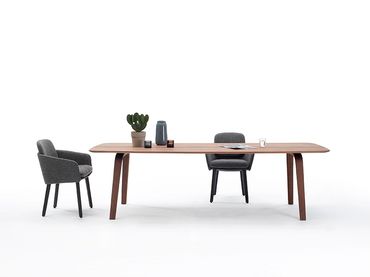 De Arco Essential tafel als centraal meubel, geschikt voor diverse woonstijlen