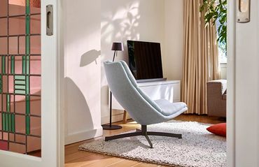F500 fauteuil van Artifort in een woonkamer