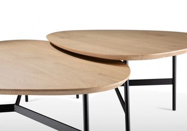 Detail van Eiken tafelblad salontafels Guts van Cartel Living