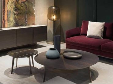 Designsalontafel Madison van Papadatos, verkrijgbaar in diverse vormen en afwerkingen