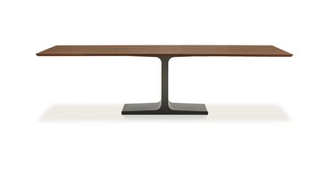 Sovet Italia Palace – luxe design tafel met verfijnde lijnen en Italiaans vakmanschap