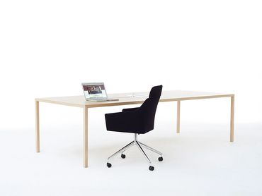 Arco Slim tafel – een toonbeeld van innovatief design met een slank profiel en robuuste constructie