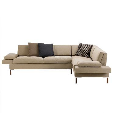 Hoekzetel Tomo van Brûhl in beige stof, zachte zitkussens, verstelbare ruggen, compact en comfort