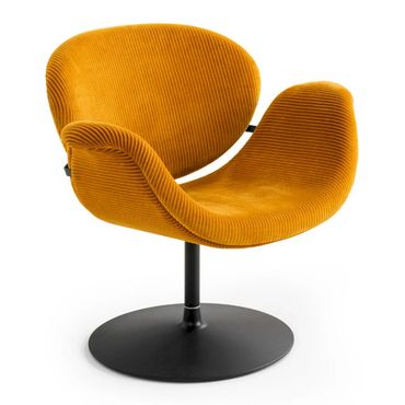 Een designklassieker van Pierre Paulin: de Artifort Tulip fauteuil in gele ribstof