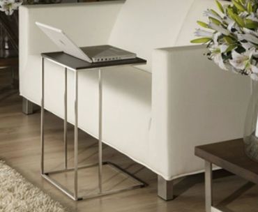 Bijzettafel Wireless van Bert Plantagie schuif je over de bank voor op je Laptop te werken