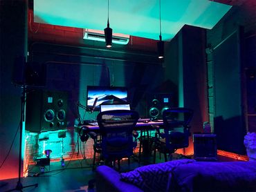 Rent Recording Studios in Hollywood, Los Angeles.. Sessions, Writing, Engineer, Mixing, Mastering.