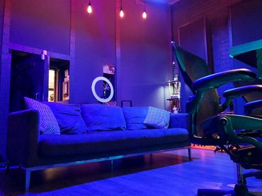 Rent Recording Studios in Hollywood, Los Angeles.. Sessions, Writing, Engineer, Mixing, Mastering.