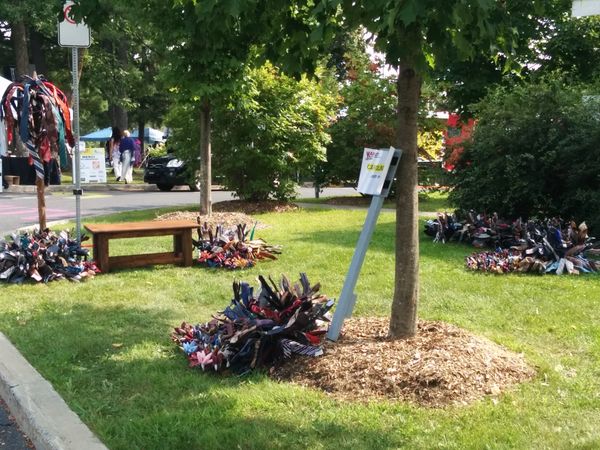 Jardin de Mimétisme 4 - Jonglerie urbaine. Maison de la Culture Villebon, Festival Kaput, Beloeil.