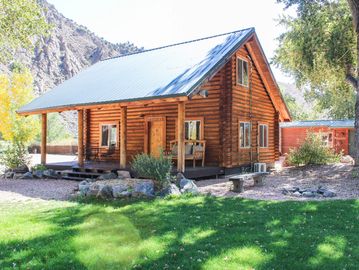 3 bed 2 bath cabin in Marysvale