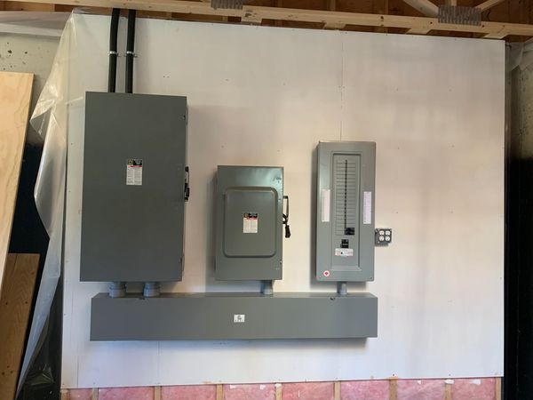 New Residential 400 amp service