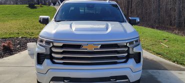 White chevrolet high country