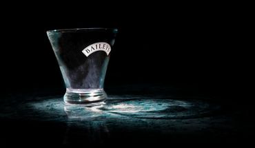 Product Photography: Baileys Whisky Glass