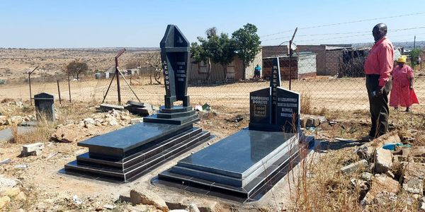 Malamulele tombstones