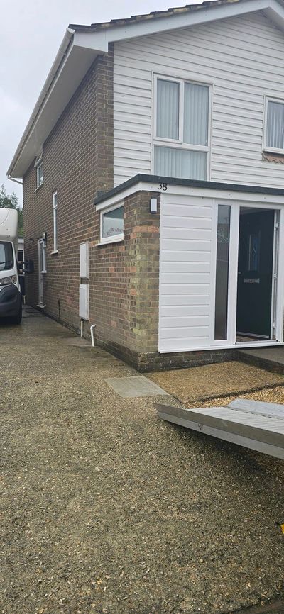 Liphook removal