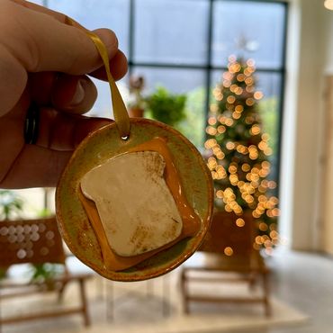 Egg on toast ornament