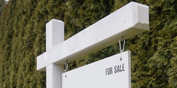 Realtor Sign Post