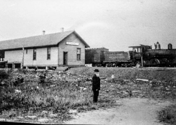 Seaboard Train Number 375 at New Cedar Key Depot