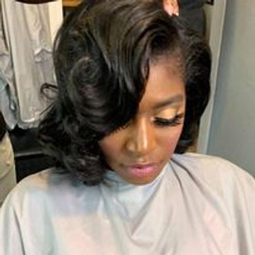 Desoto Texas hairstylist. Styling natural hair. Silk press with body curls. No relaxer all natural.