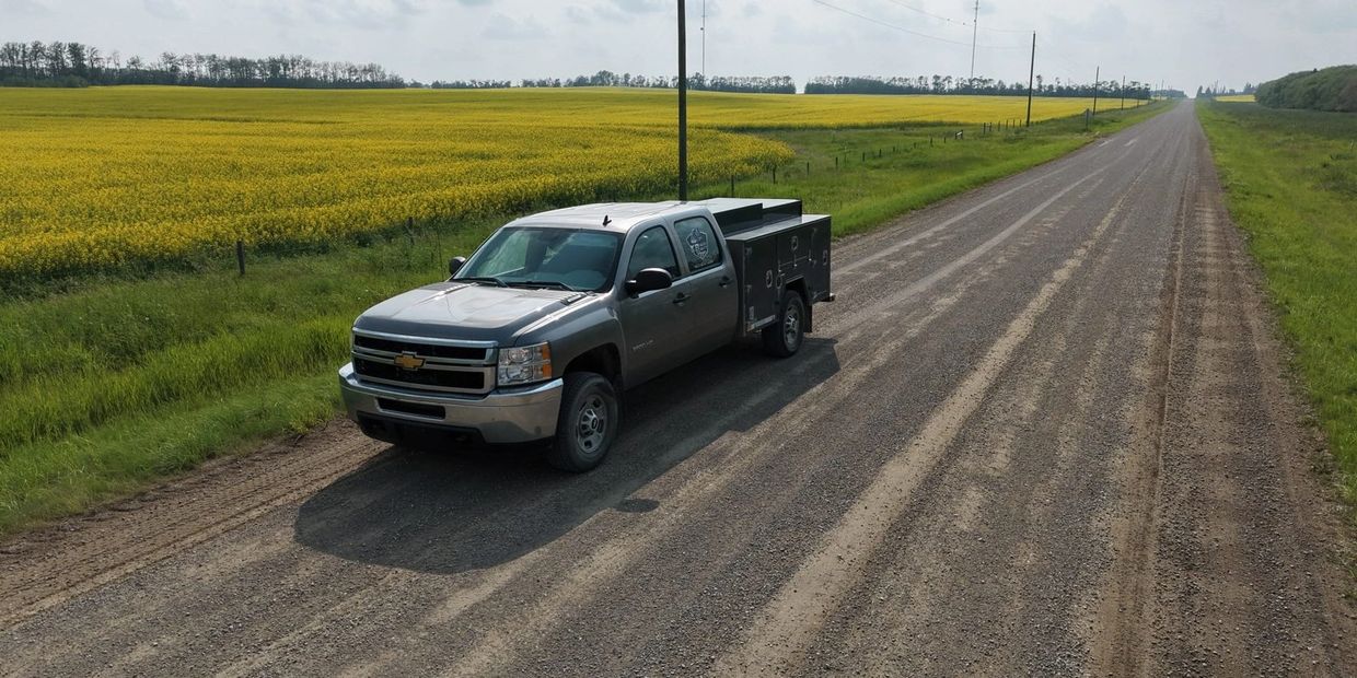 KB Heavy Duty mobile service truck serving Central Alberta