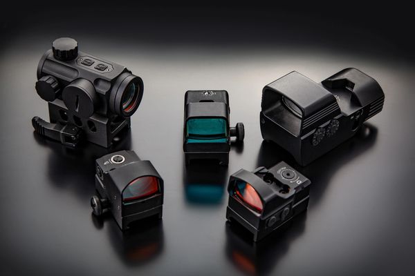 Weapon Red Dot scopes.