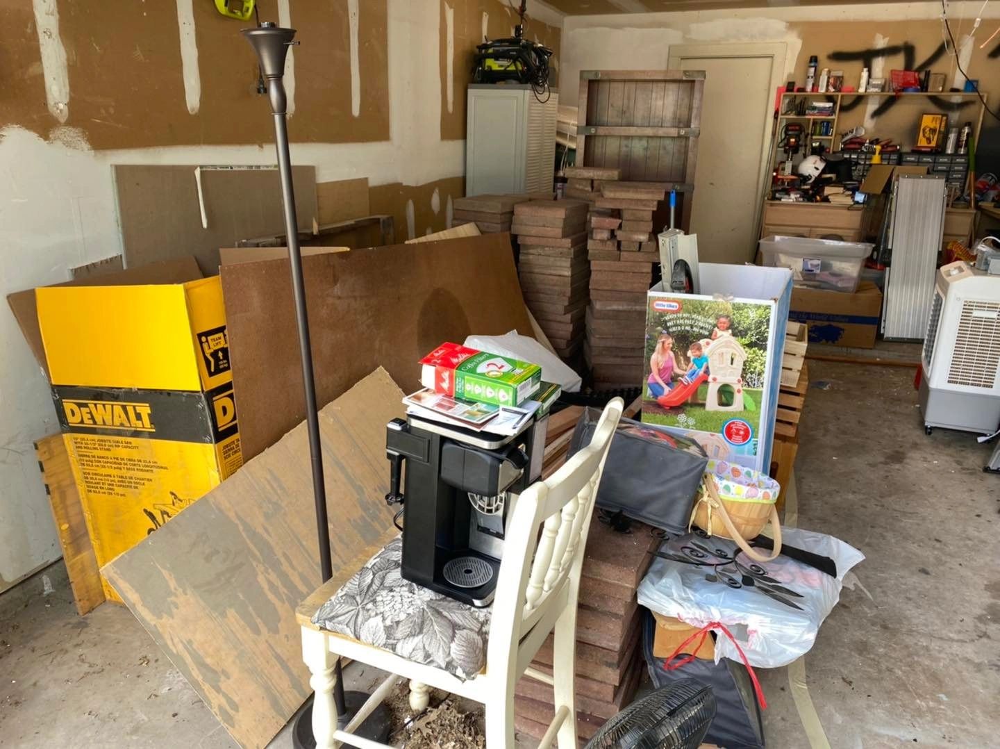 Garage Haul off household items trash items pick up