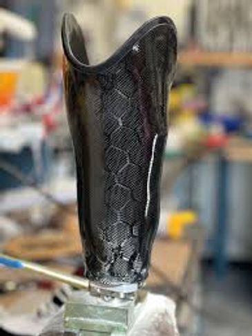 A sleek black prosthetic leg with a hexagonal pattern. amputee solutions
prosthetic socket design
PTB Socket
Supracondylar Suprapatellar Socket
Total Surface Bearing Socket