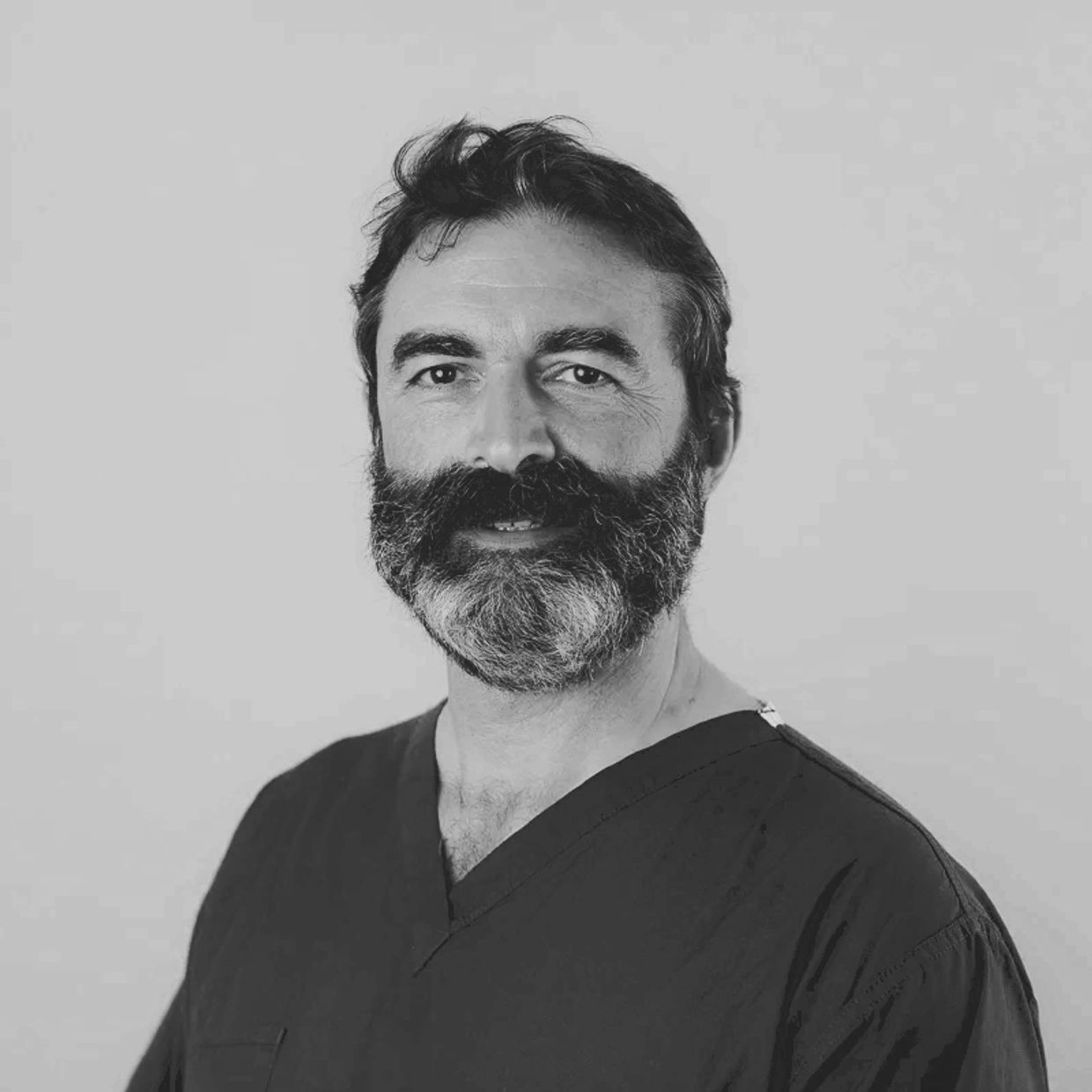 Sean Hughes Consultant Hand Wrist Elbow Shoulder Surgeon Guildford