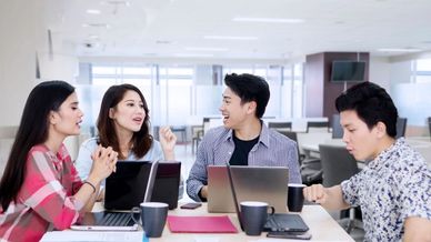 在多數企業中,員工協助方案過去被視為一套有問題才使用的輔助資源。然而在永續治理、人才照顧與ESG評估成為顯學的現在,EAP 的角色正在悄悄改變——不再只是應對,而是提前預警;不只是關懷,而是制度建構。