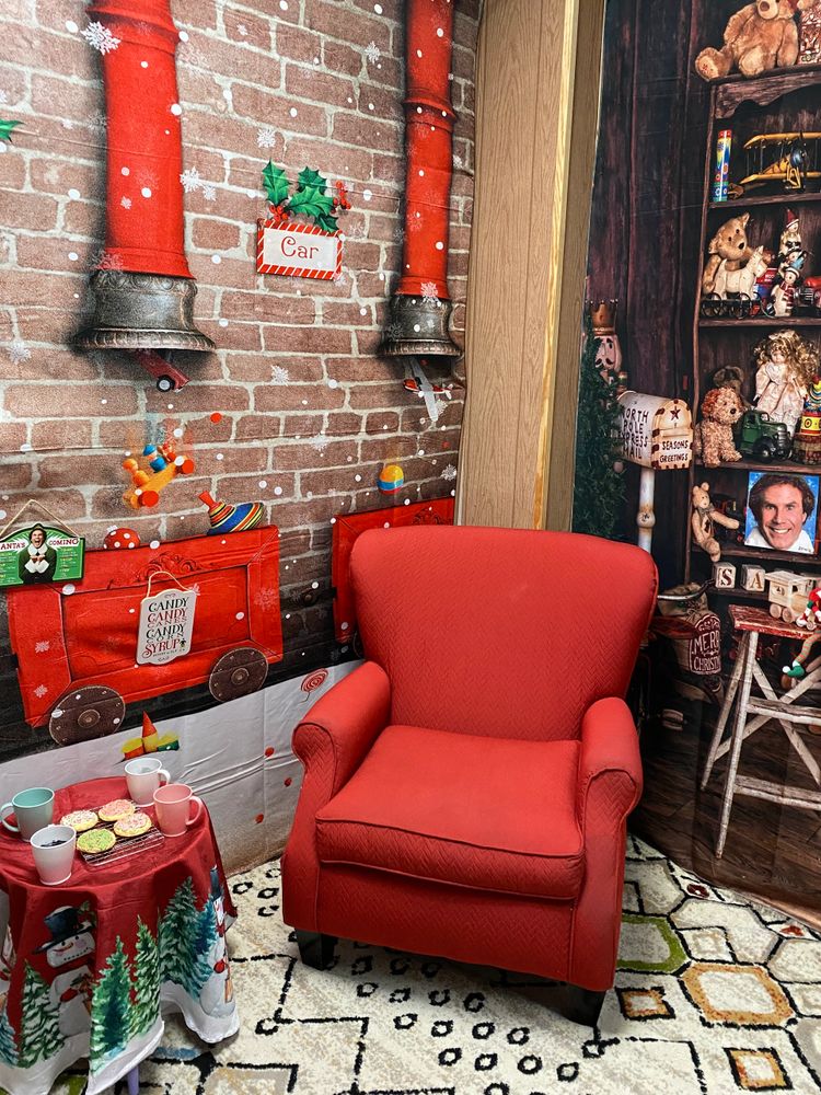 Christmas Escape Room Jupiter Florida Santa's Favorite Elf Family Escape Game