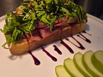 Brunch, Breakfast, The bridgewater cafe, cafe in New jersey, empanadas, lobster roll, khachapuri