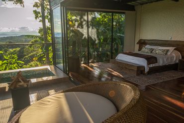 Atardecer en suite con jacuzzi