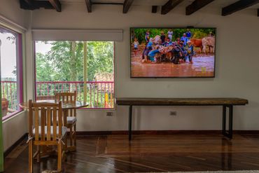 sala de tv de suite en hotel campestre el eden country