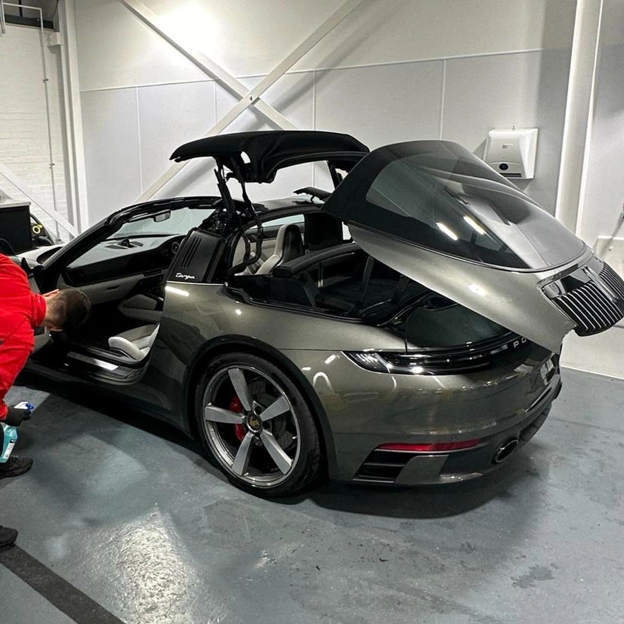 Gtechniq ceramic coating application porsche 911 targa