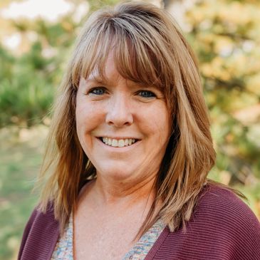 Photo of Jennifer, Lead Title Processor at Galaxy Settlements