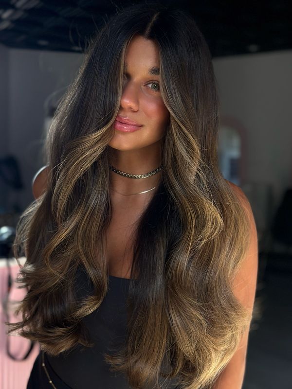 Natural looking balayage on dark hair, Lived in brunette inspiration