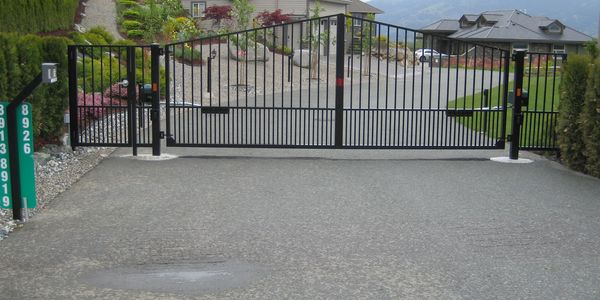 Double swing gate with Ped gate and automation