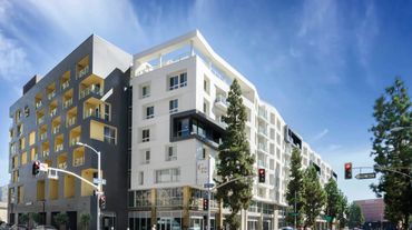 G12 Los Angeles, CA
312 Units, Podium