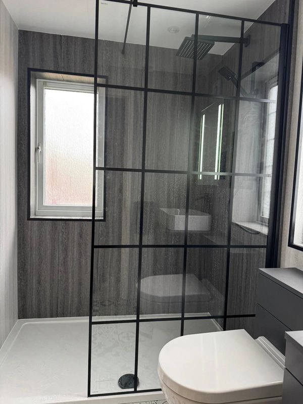 grey and black bathroom