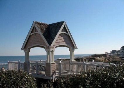Four Seasons Oceanfront Gazebo