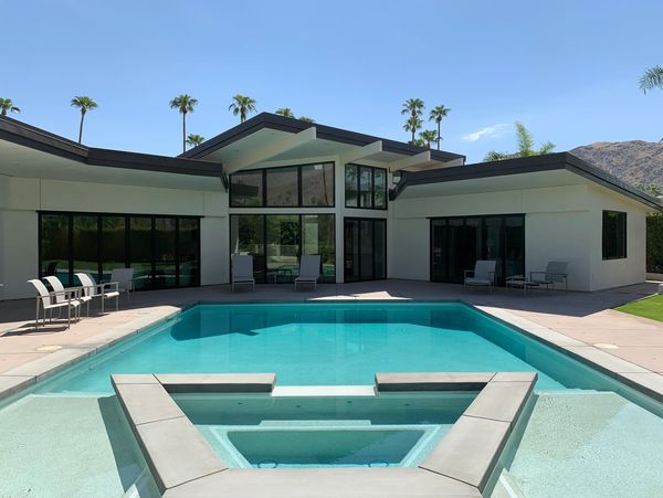Palm Springs CA mid century desert modern residence designed by R.L. Osborn Architect.