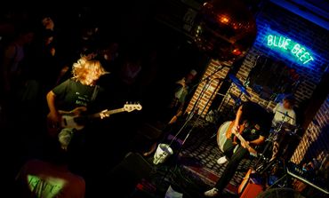 Brody Bogdan jumps offstage to enter the pit as Jason and Vallon shred at a live performance!