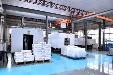 Large and Fully Equipped Molding Shop