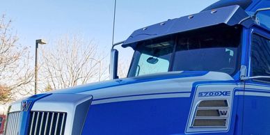 Western Star Windshield Replacment and major autoglass services
